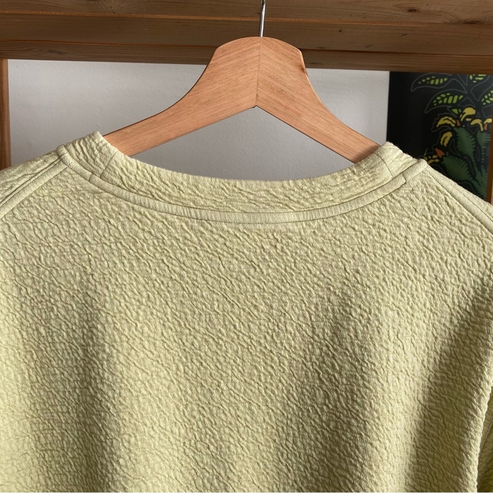 Lululemon Dew Green Textured Crewneck Pullover Sweatshirt 4 - Picture 12 of 15